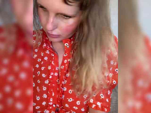 Mila_sisi webcam
