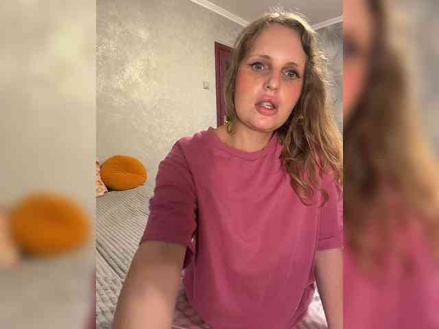 Mila_sisi webcam