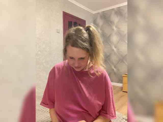 Mila_sisi webcam