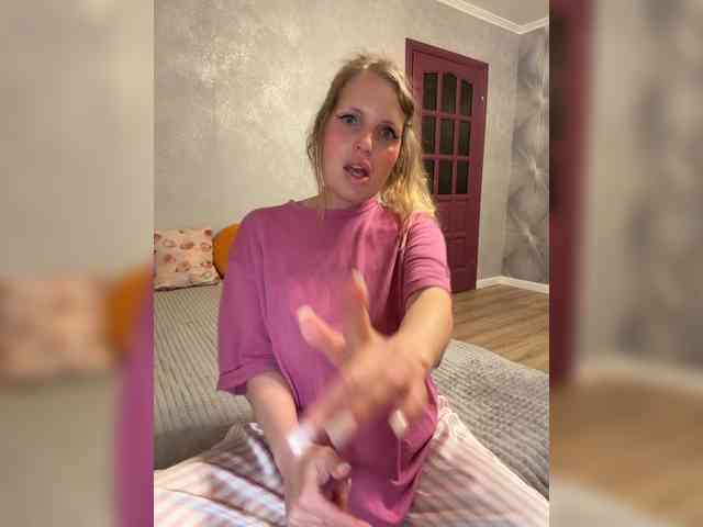 Mila_sisi webcam