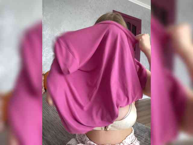 Mila_sisi webcam
