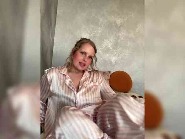 Milana40 Sex Cam Show