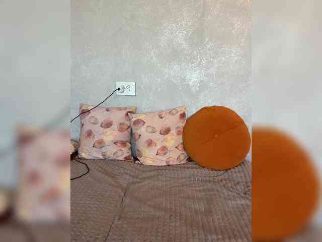 Mila_sisi webcam