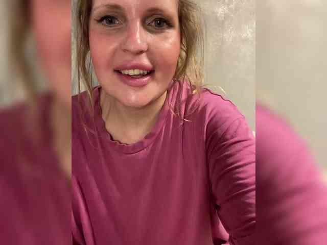 Mila_sisi webcam