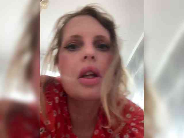 Milana40