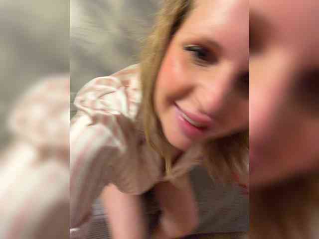 Mila_sisi webcam