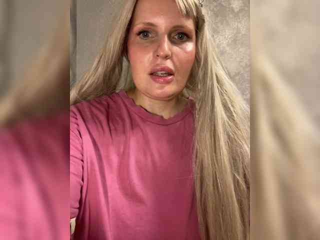 Mila_sisi webcam