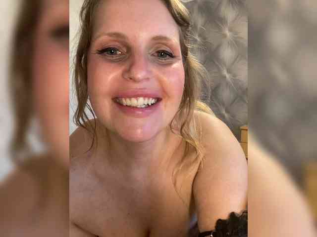 Milana40 Sex Cam Show