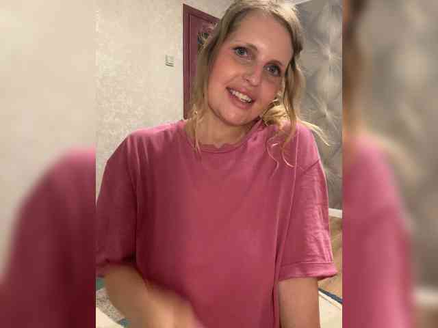 Milana40 Sex Cam Show