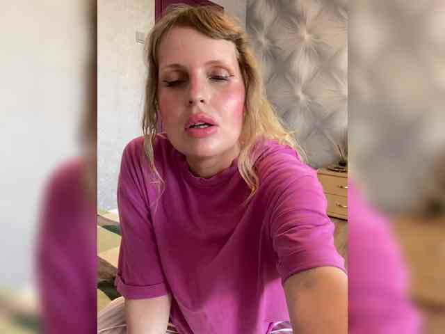 Mila_sisi webcam