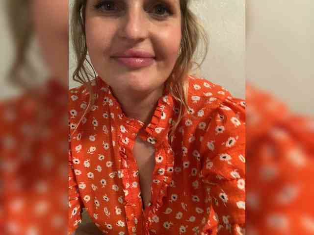 Milana40 Sex Cam Show