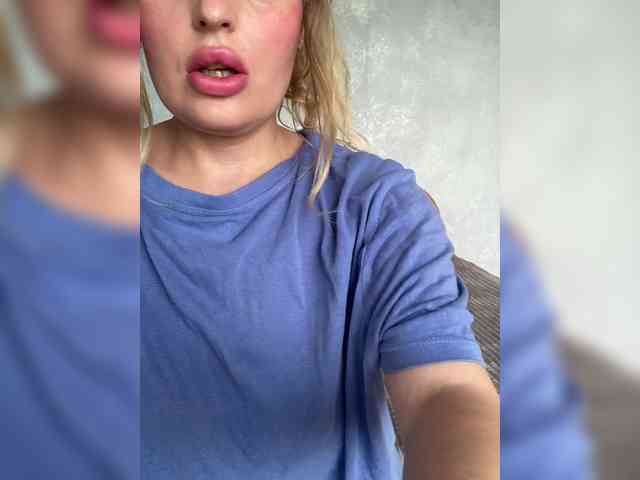 Milana40 Live Webcam on BongaCams
