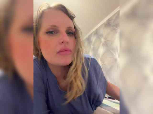 Mila_sisi webcam