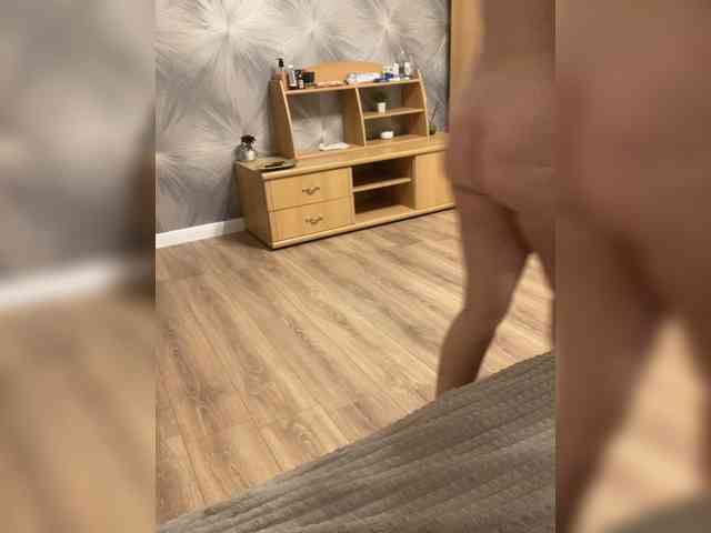 Mila_sisi webcam