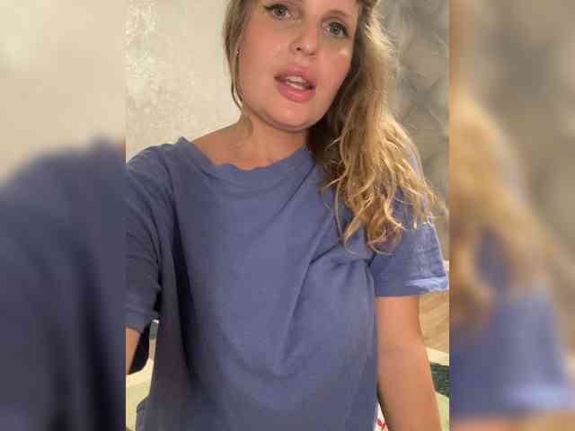 Mila_sisi webcam