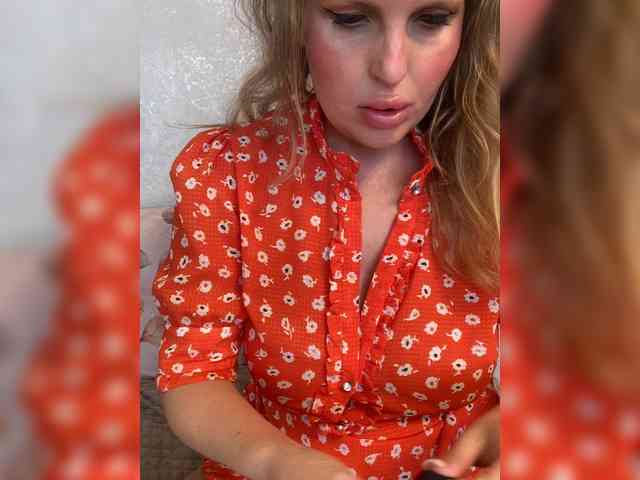 Mila_sisi webcam