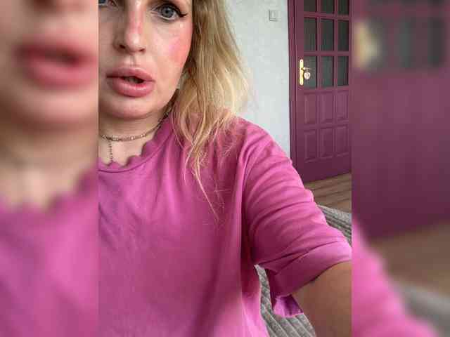 Mila_sisi webcam