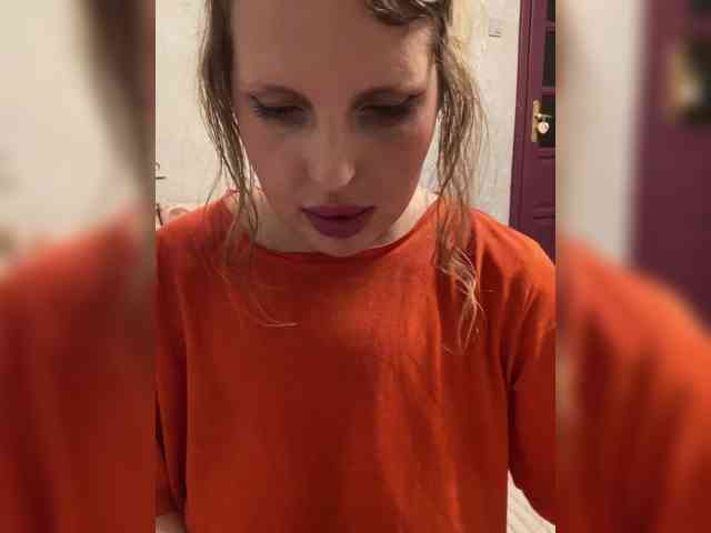 Mila_sisi webcam