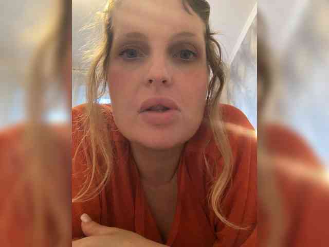 Mila_sisi webcam