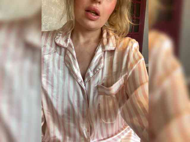 Mila_sisi webcam