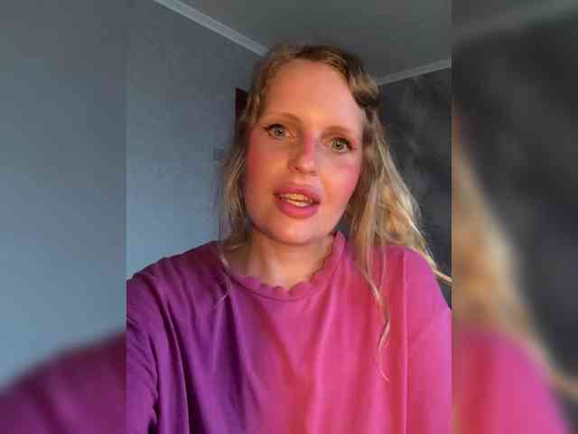 Mila_sisi webcam