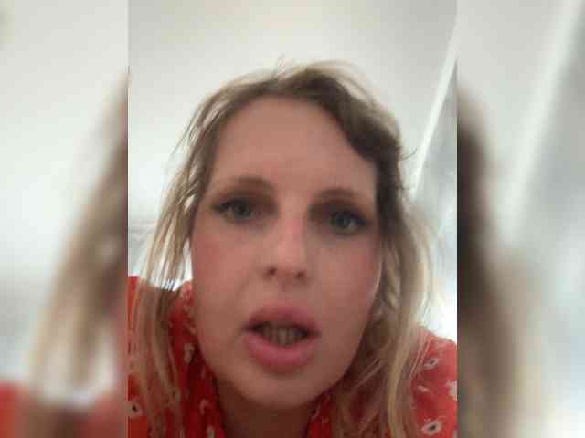 Mila_sisi webcam