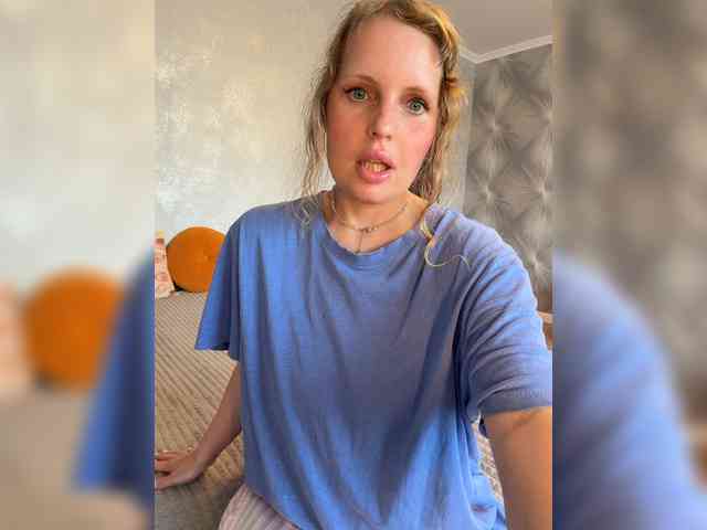 online nude chatroom Milana40