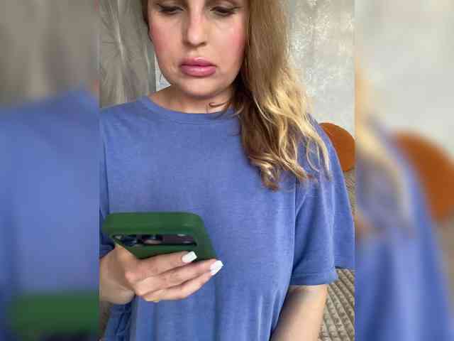 Mila_sisi webcam