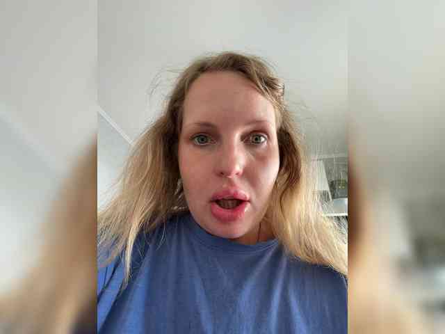 Mila_sisi webcam
