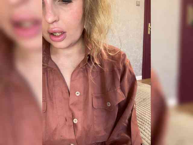 Mila_sisi webcam