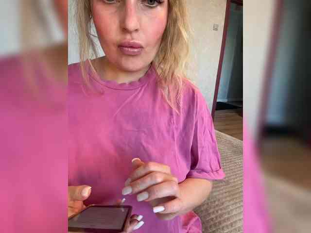 mila_sisi's live room