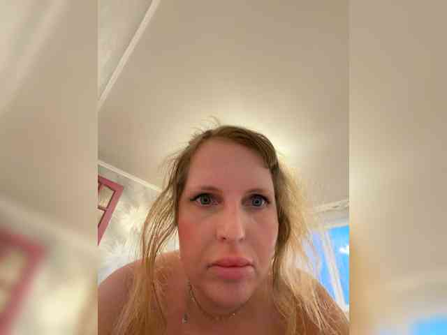 Milana40 Milana40