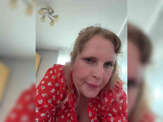 Mila_sisi webcam
