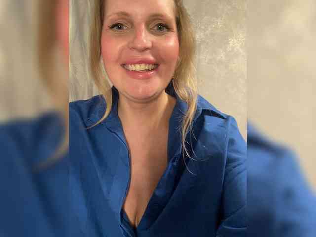 Mila_sisi webcam