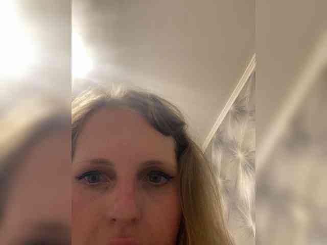 Mila_sisi webcam