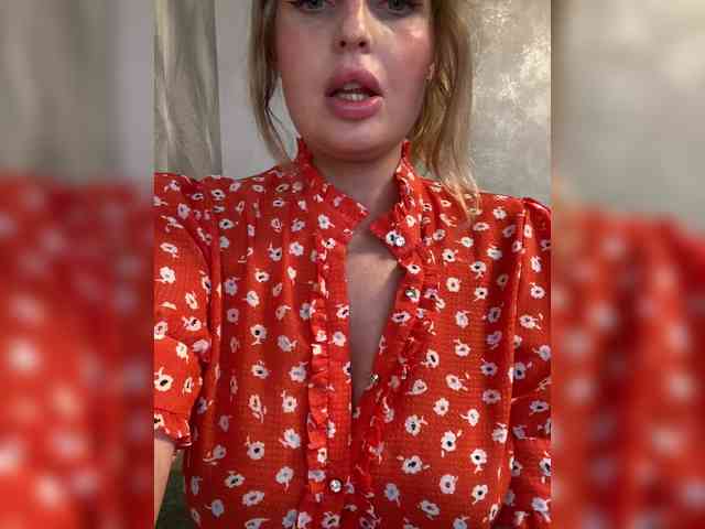 Mila_sisi webcam