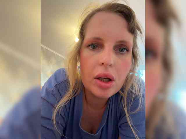Mila_sisi webcam