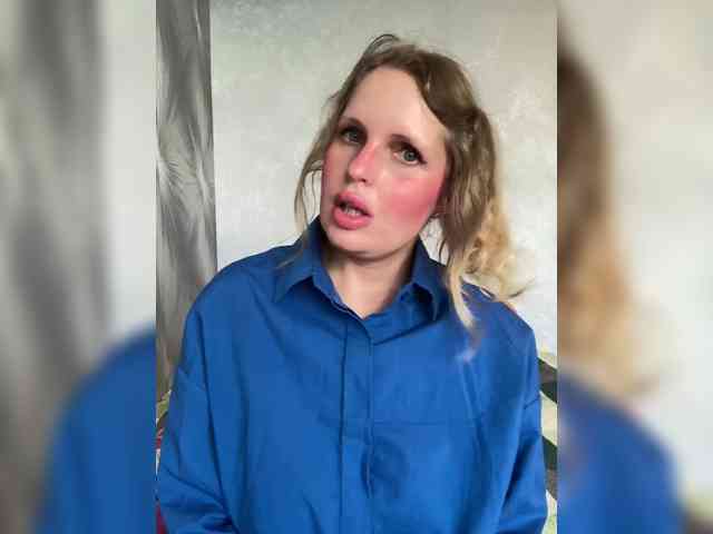 Mila_sisi webcam