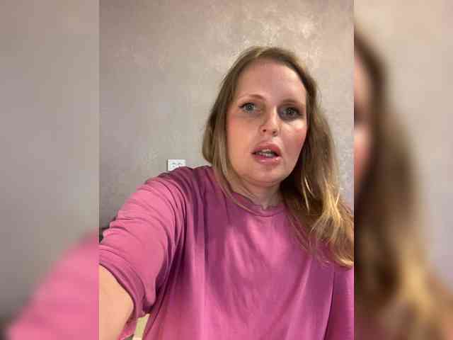 Mila_sisi webcam