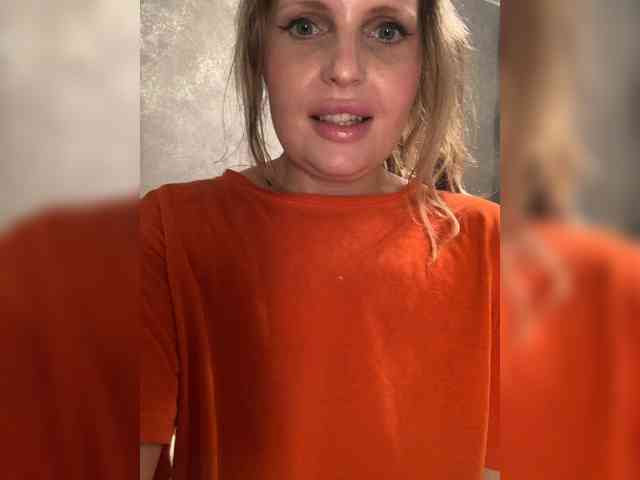 Mila_sisi webcam