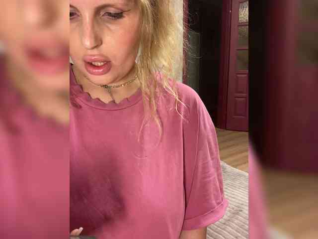 Mila_sisi webcam