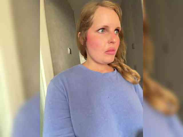 online nude chatroom Milana40