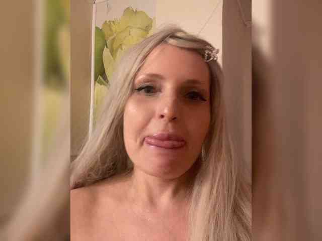 Milena_sisi webcam
