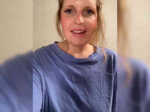 Mila_sisi webcam