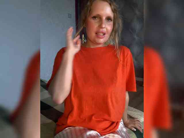 Mila_sisi webcam
