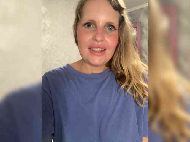 Mila_sisi webcam