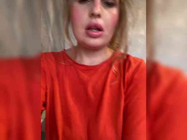 Mila_sisi webcam