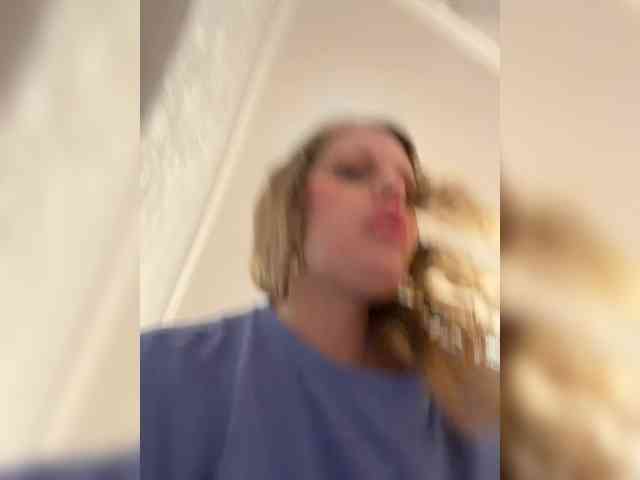 Mila_sisi webcam