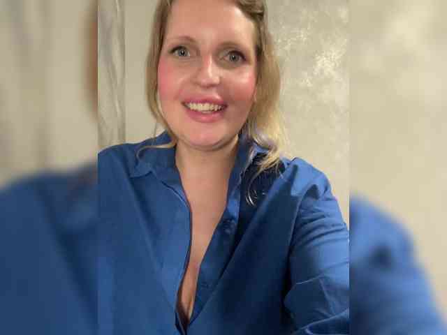 Mila_sisi webcam