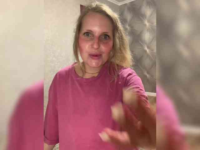Mila_sisi webcam